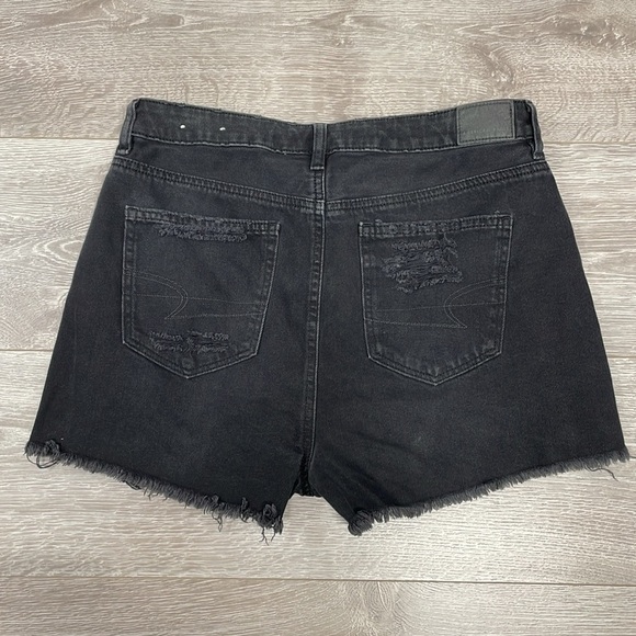 American Eagle Mom Short Black Wash Denim Jean Shorts High Rise Distressed 10 - Picture 15 of 16